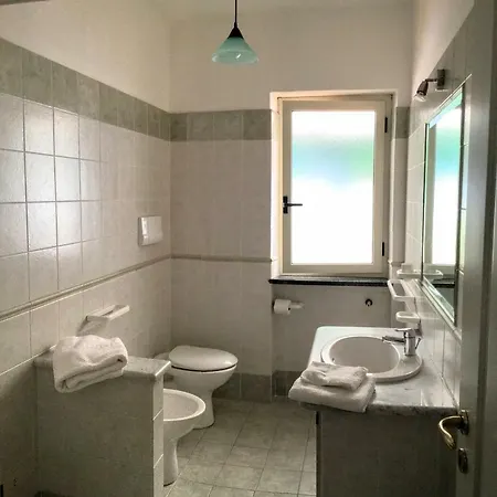 Villarosamaratea ماراتييا