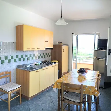 Villarosamaratea Nyaraló *